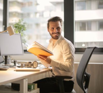10 Payroll Professionals Share the Crucial Skills You Need to Excel